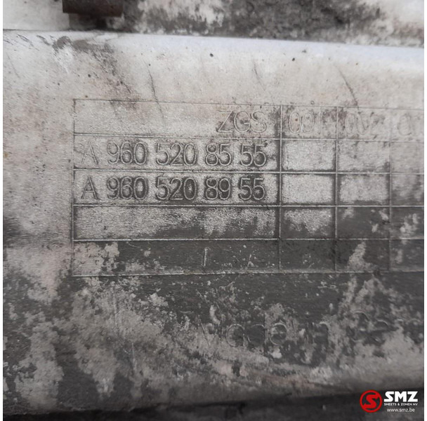 Mercedes-Benz Occ side skirt links Mercedes - Bastidor/ Chasis para Camión: foto 3 Mercedes-Benz Occ side skirt links Mercedes - Bastidor/ Chasis para Camión: foto 3