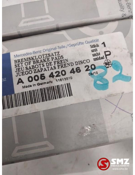 Mercedes-Benz Voorste remblokset mercedes c w202 a0054204620 - Pastillas de freno para Camión: foto 2 Mercedes-Benz Voorste remblokset mercedes c w202 a0054204620 - Pastillas de freno para Camión: foto 2