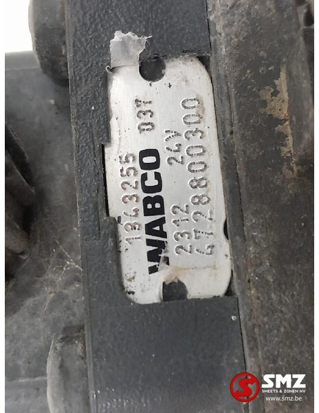 DAF Occ ECAS magneetventiel DAF XF105 - Piezas de recambio para Camión: foto 3 DAF Occ ECAS magneetventiel DAF XF105 - Piezas de recambio para Camión: foto 3