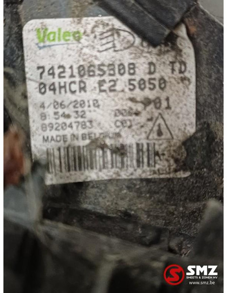 Renault Occ koplamp rechts Renault - Faro delantero para Camión: foto 3 Renault Occ koplamp rechts Renault - Faro delantero para Camión: foto 3