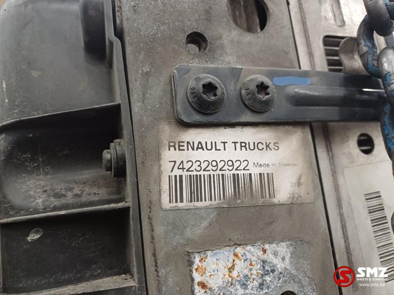 Radiador para Camión Renault Occ radiator + intercooler + expansievat DTI13 Ren: foto 6 Radiador para Camión Renault Occ radiator + intercooler + expansievat DTI13 Ren: foto 6