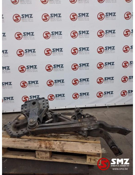 Renault Occ set veersteunen + armen Renault T 21682249 216 - Dirección para Camión: foto 2 Renault Occ set veersteunen + armen Renault T 21682249 216 - Dirección para Camión: foto 2