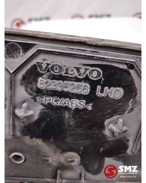 Volvo Occ display radio Volvo FH4 - Salpicadero para Camión: foto 2 Volvo Occ display radio Volvo FH4 - Salpicadero para Camión: foto 2