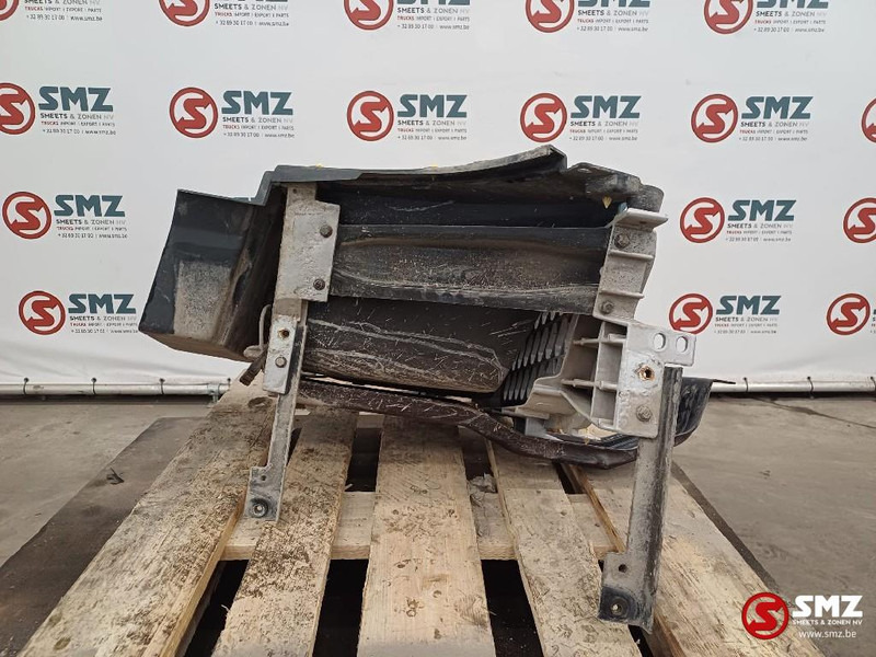 Volvo Occ opstapbak links Volvo - Cabina e interior para Camión: foto 4 Volvo Occ opstapbak links Volvo - Cabina e interior para Camión: foto 4