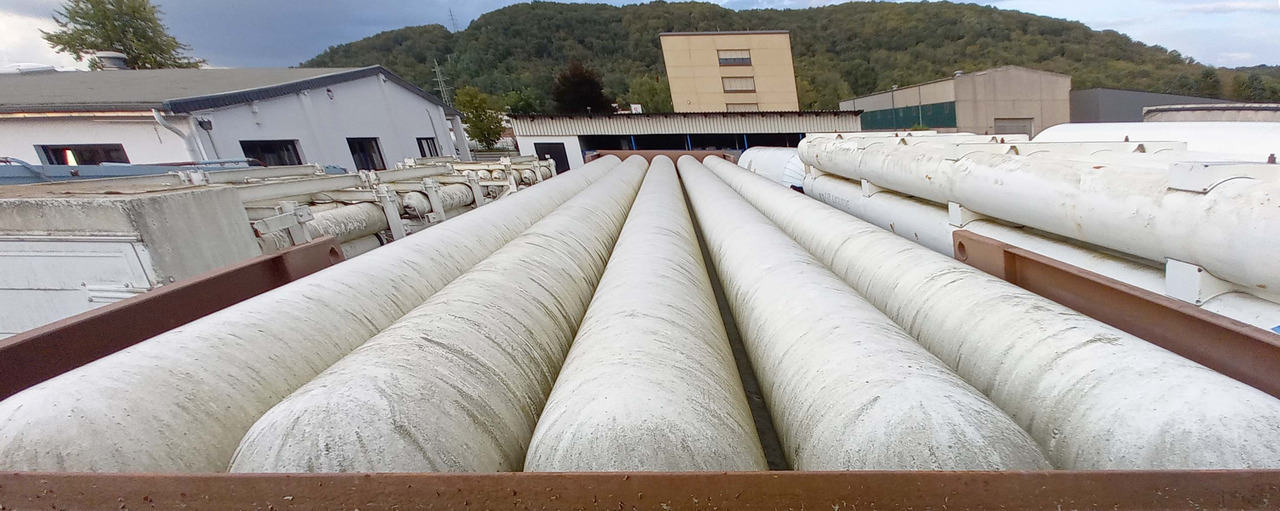 FRUEHAUF Gas tank tube semi-trailer used for compressed helium, hydrogen, Wasserstoff - Semirremolque cisterna: foto 5 FRUEHAUF Gas tank tube semi-trailer used for compressed helium, hydrogen, Wasserstoff - Semirremolque cisterna: foto 5