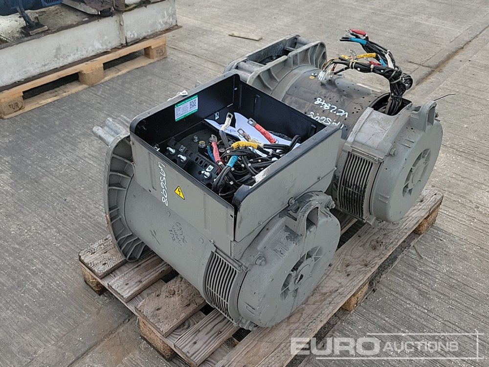 100kVA Alernator (2 of) - Generador industriale: foto 3 100kVA Alernator (2 of) - Generador industriale: foto 3