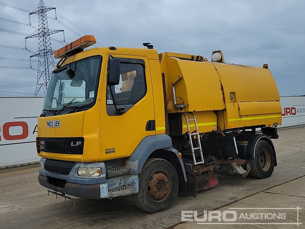 2003 DAF LF55.170 - Barredora vial: foto 1 2003 DAF LF55.170 - Barredora vial: foto 1
