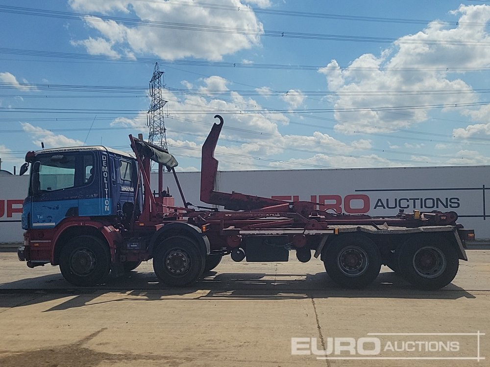 2005 Scania P380 - Camión multibasculante: foto 2 2005 Scania P380 - Camión multibasculante: foto 2