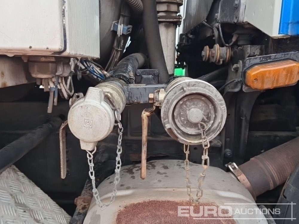 Camión cisterna 2005 Scania R124: foto 26 Camión cisterna 2005 Scania R124: foto 26