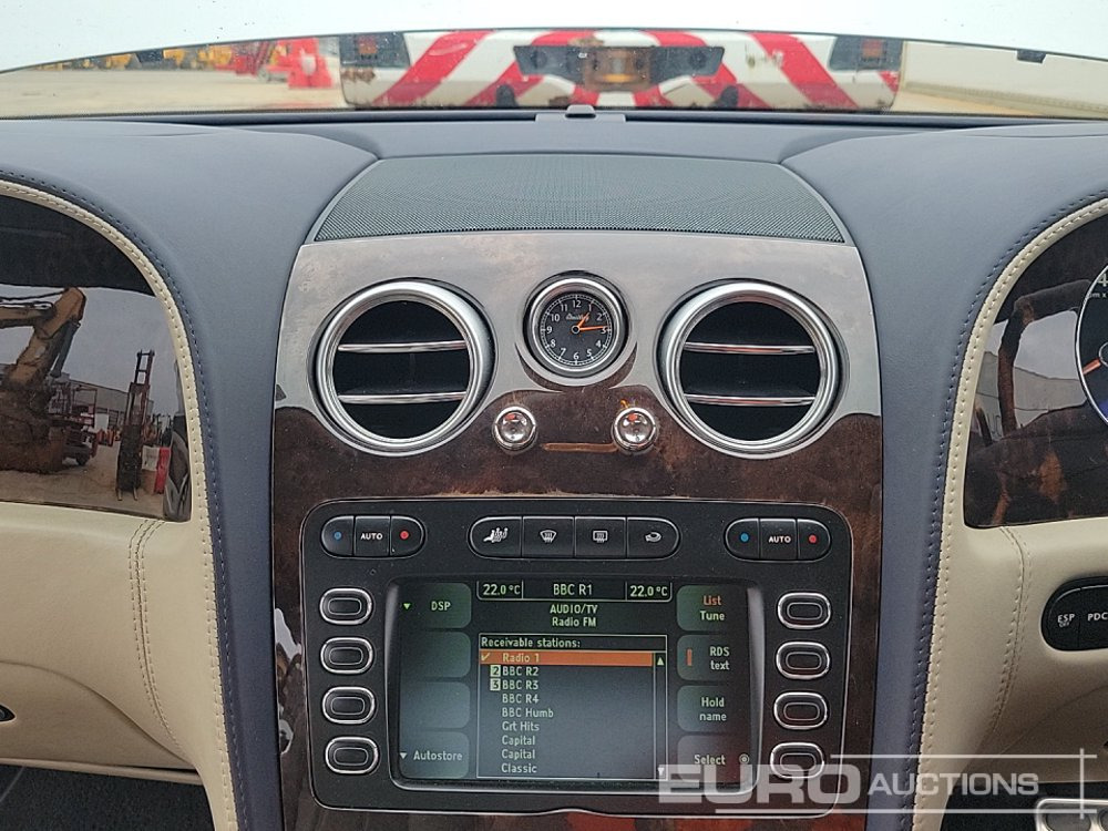 Coche 2006 Bentley Continental: foto 39