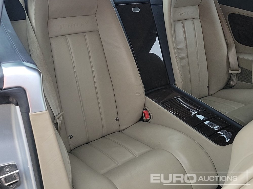 Coche 2006 Bentley Continental: foto 23