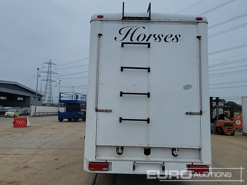 2006 DAF LF45.150 - Camión transporte de ganado: foto 4 2006 DAF LF45.150 - Camión transporte de ganado: foto 4