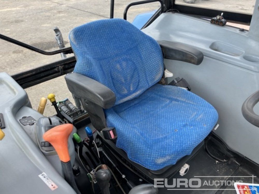 Tractor 2011 New Holland T5070: foto 14 Tractor 2011 New Holland T5070: foto 14