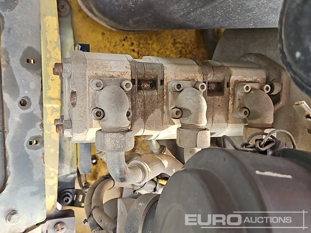 Construcción de carreteras 2013 Bomag BMP8500: foto 24 Construcción de carreteras 2013 Bomag BMP8500: foto 24