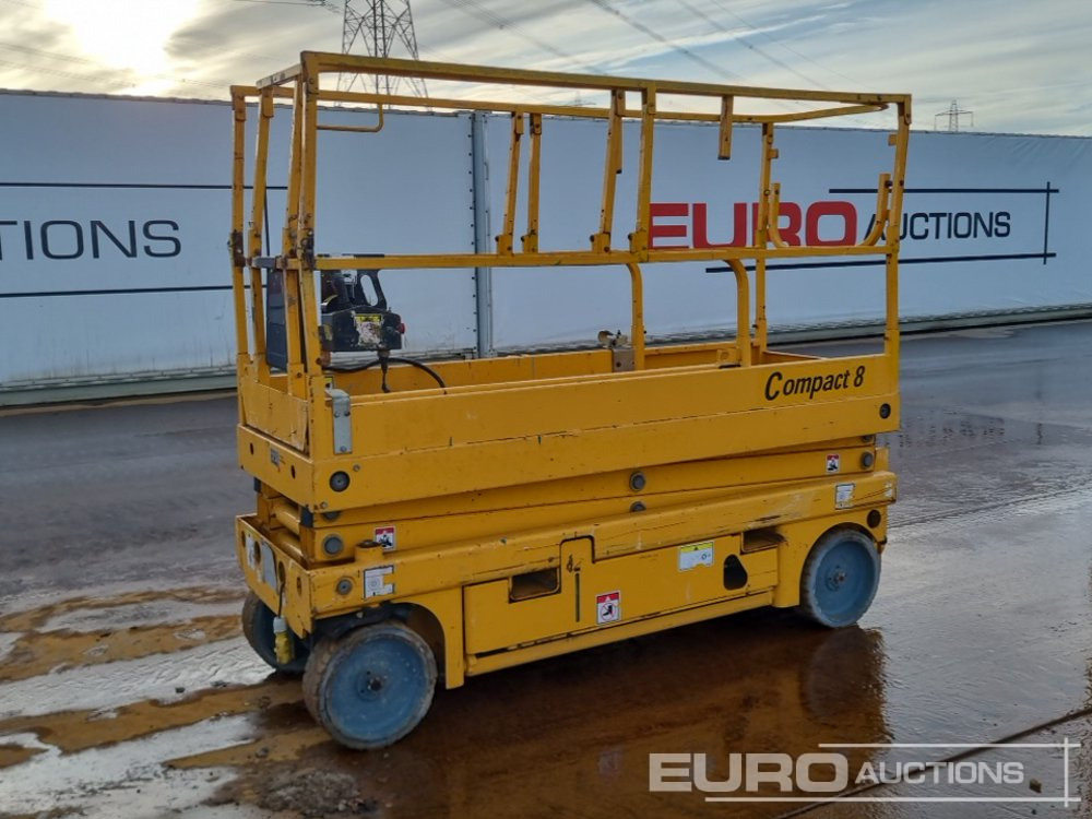 2014 Haulotte Compact 8 - Plataforma elevadora: foto 1 2014 Haulotte Compact 8 - Plataforma elevadora: foto 1