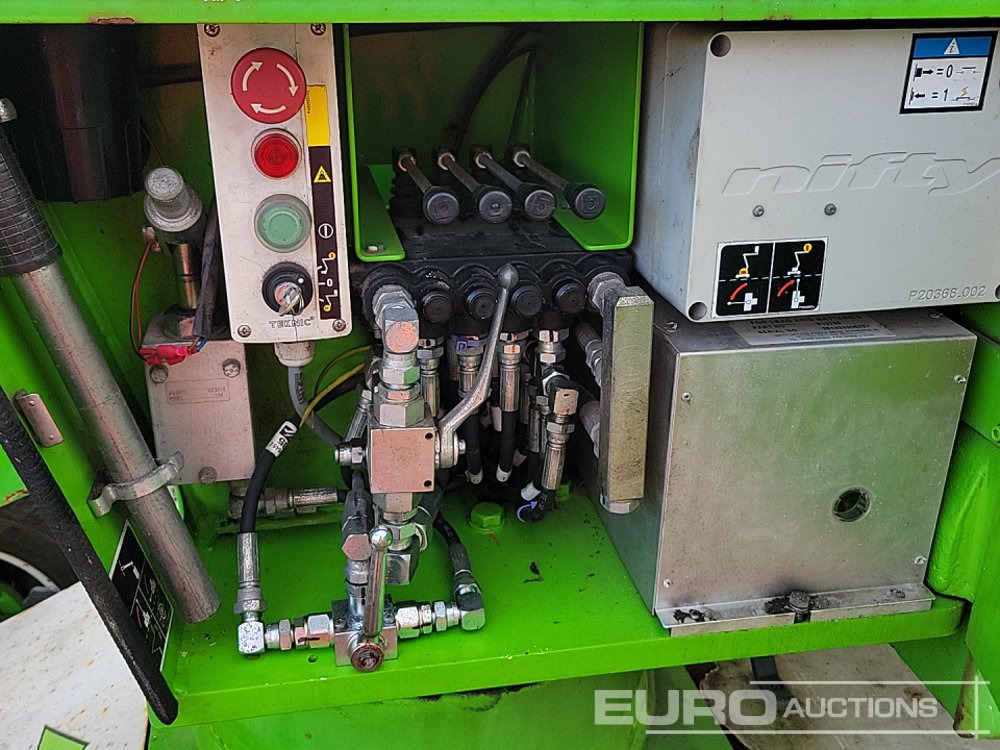 Plataforma articulada 2014 Niftylift HR12NDE: foto 24 Plataforma articulada 2014 Niftylift HR12NDE: foto 24