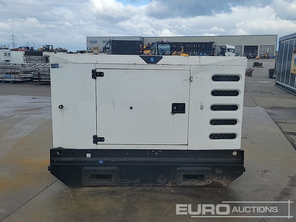 2015 SDMO R33C3 - Generador industriale: foto 2 2015 SDMO R33C3 - Generador industriale: foto 2