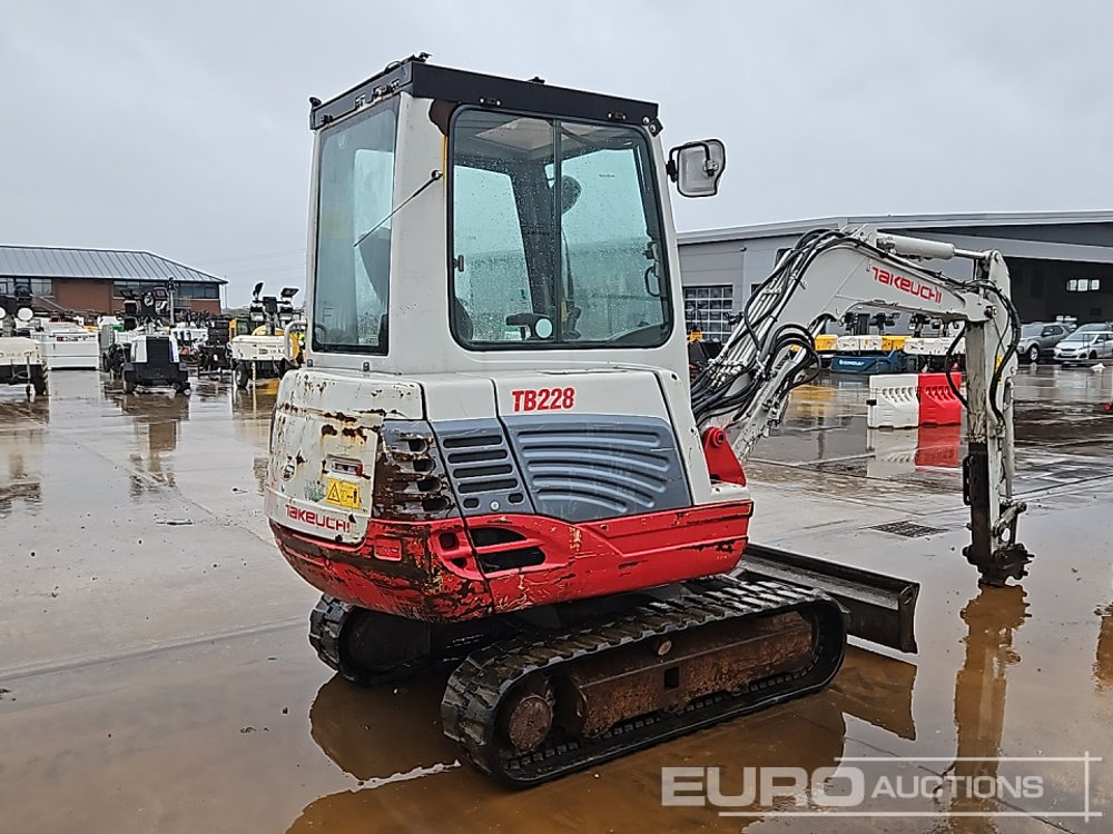 2015 Takeuchi TB228 - Miniexcavadora: foto 5 2015 Takeuchi TB228 - Miniexcavadora: foto 5