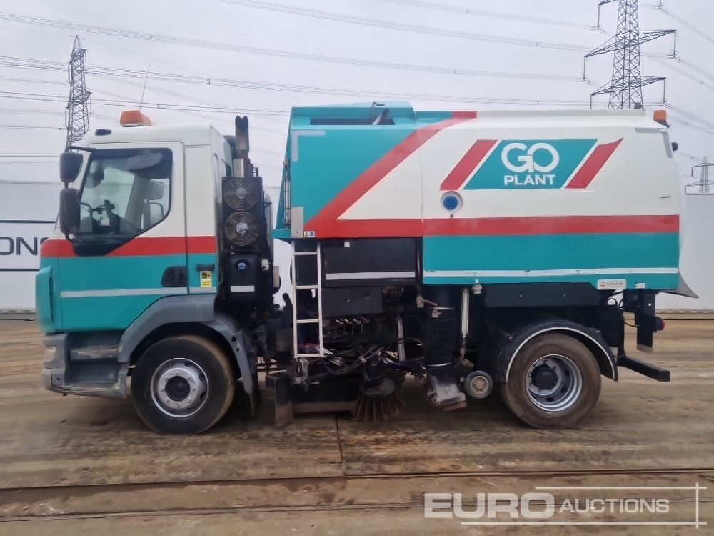 2016 DAF LF55.220 - Barredora vial: foto 2 2016 DAF LF55.220 - Barredora vial: foto 2