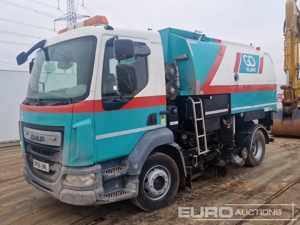 2016 DAF LF55.220 - Barredora vial: foto 1 2016 DAF LF55.220 - Barredora vial: foto 1