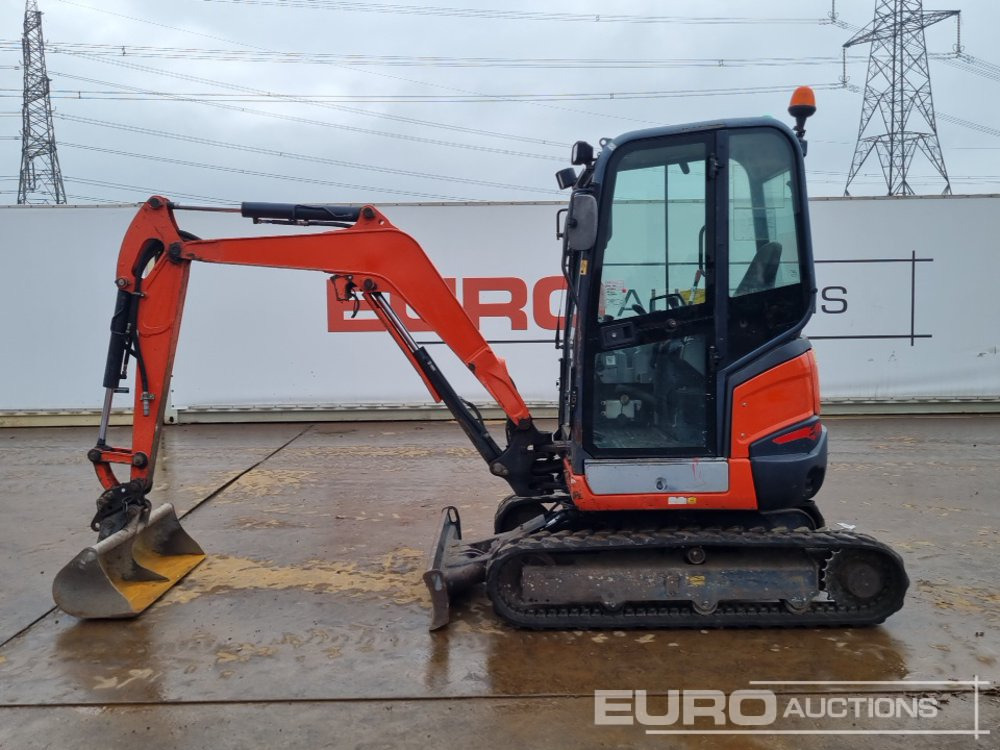 2016 Kubota U27-4 - Miniexcavadora: foto 2 2016 Kubota U27-4 - Miniexcavadora: foto 2