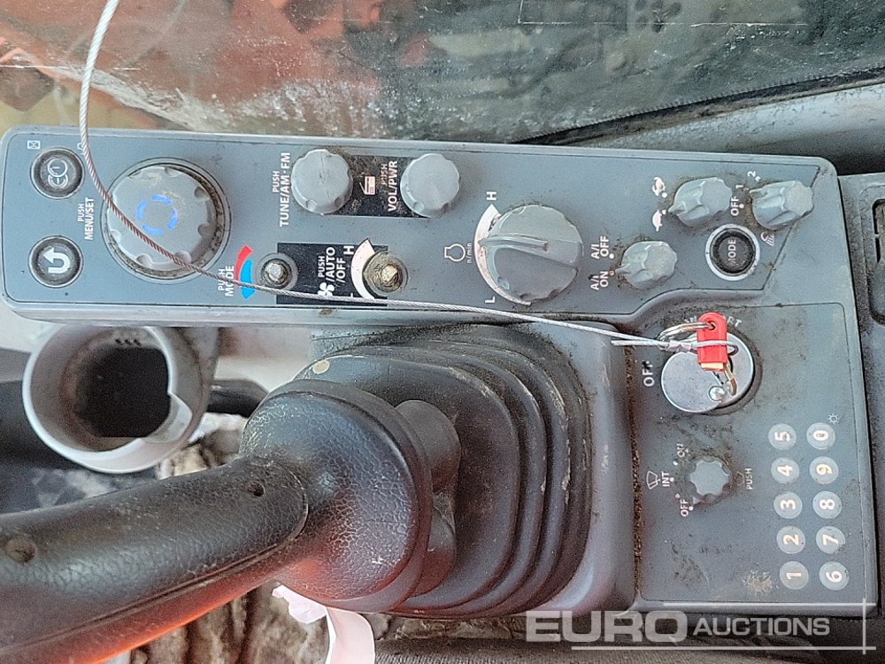 Excavadora de cadenas 2018 Hitachi ZX135US-6: foto 45