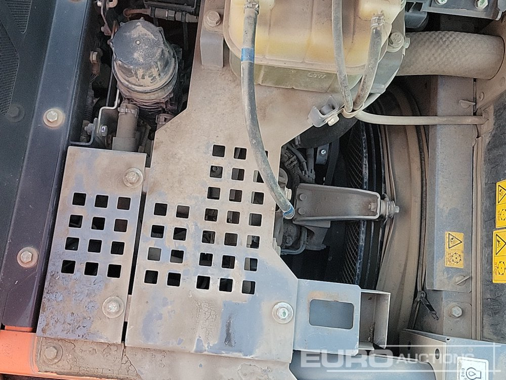 Excavadora de cadenas 2018 Hitachi ZX135US-6: foto 28