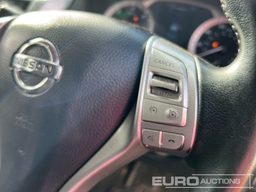 Pick-up 2018 Nissan Navara: foto 20 Pick-up 2018 Nissan Navara: foto 20