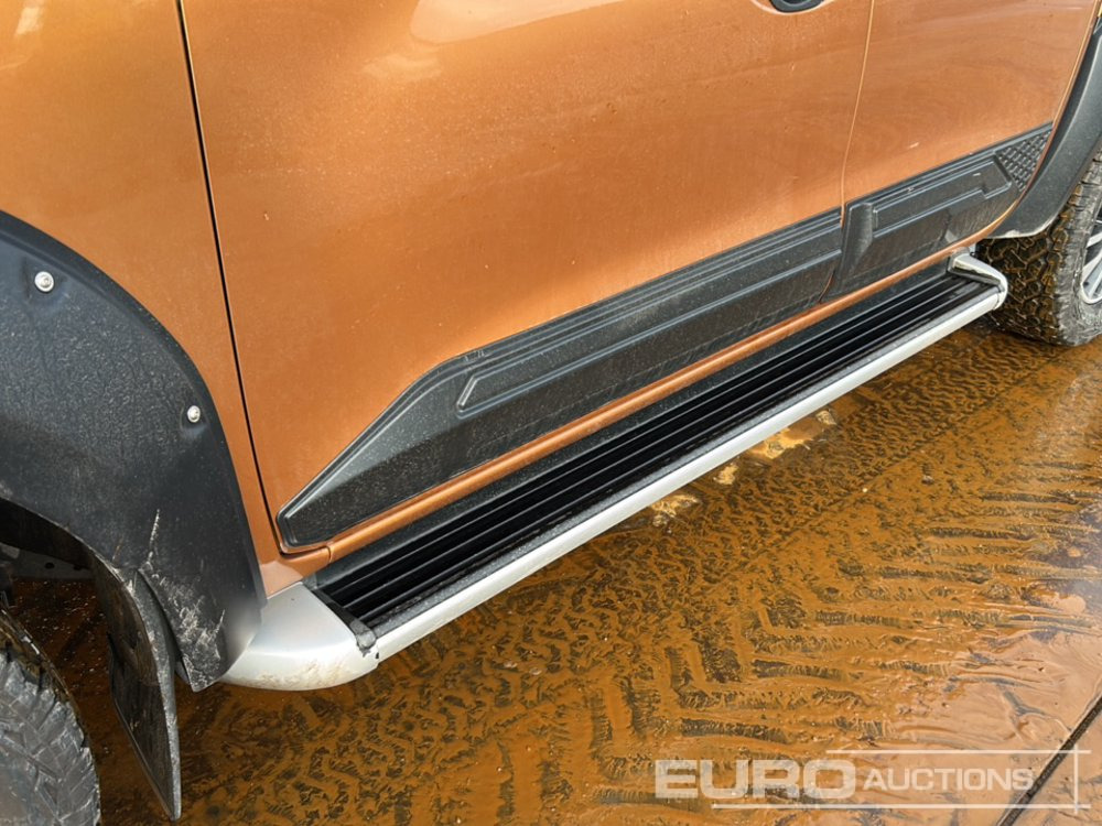 Pick-up 2018 Nissan Navara: foto 28 Pick-up 2018 Nissan Navara: foto 28