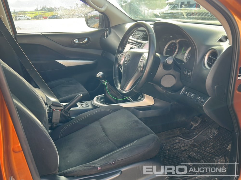 Pick-up 2018 Nissan Navara: foto 14 Pick-up 2018 Nissan Navara: foto 14