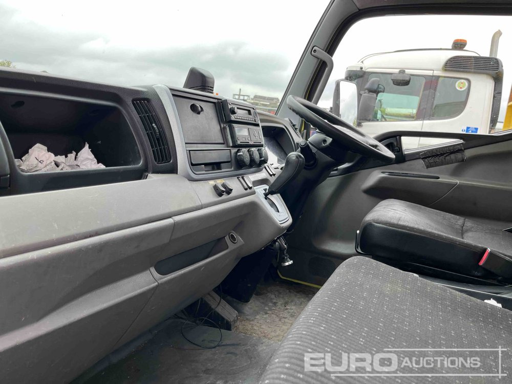 Camión caja abierta para transporte de equipos pesados 2019 Mitsubishi Fuso Canter: foto 6