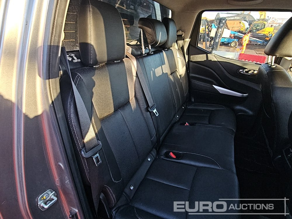 Pick-up 2019 Nissan Navara: foto 13 Pick-up 2019 Nissan Navara: foto 13