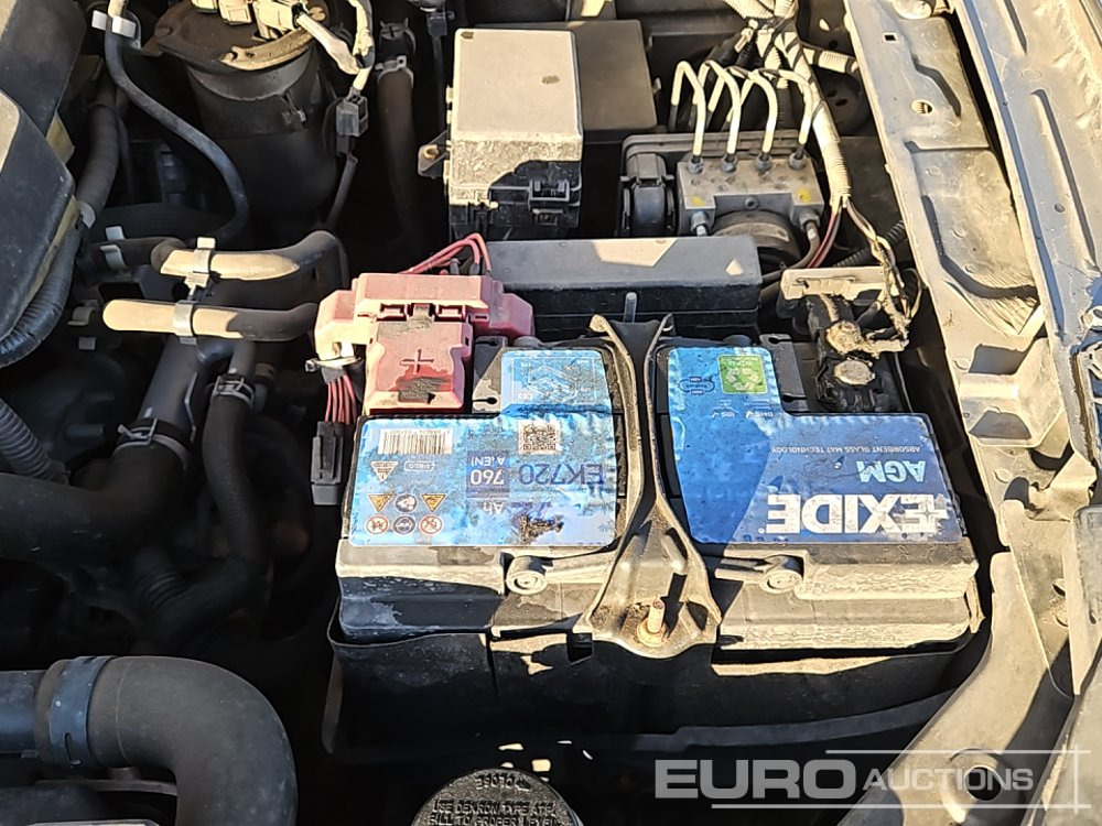 Pick-up 2019 Nissan Navara: foto 18 Pick-up 2019 Nissan Navara: foto 18