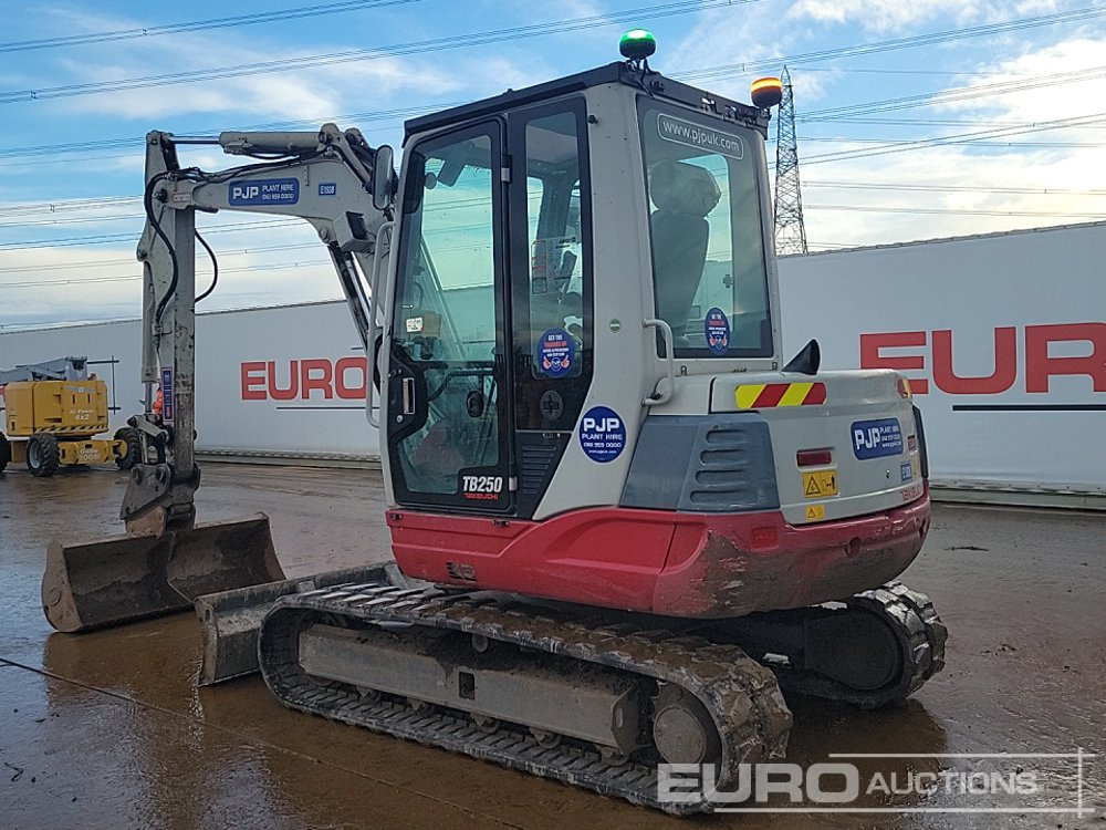 2019 Takeuchi TB250 - Miniexcavadora: foto 3 2019 Takeuchi TB250 - Miniexcavadora: foto 3