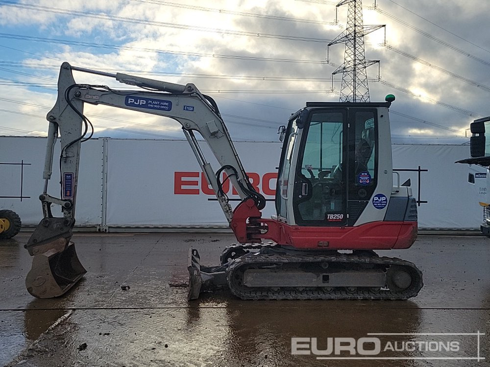 2019 Takeuchi TB250 - Miniexcavadora: foto 2 2019 Takeuchi TB250 - Miniexcavadora: foto 2
