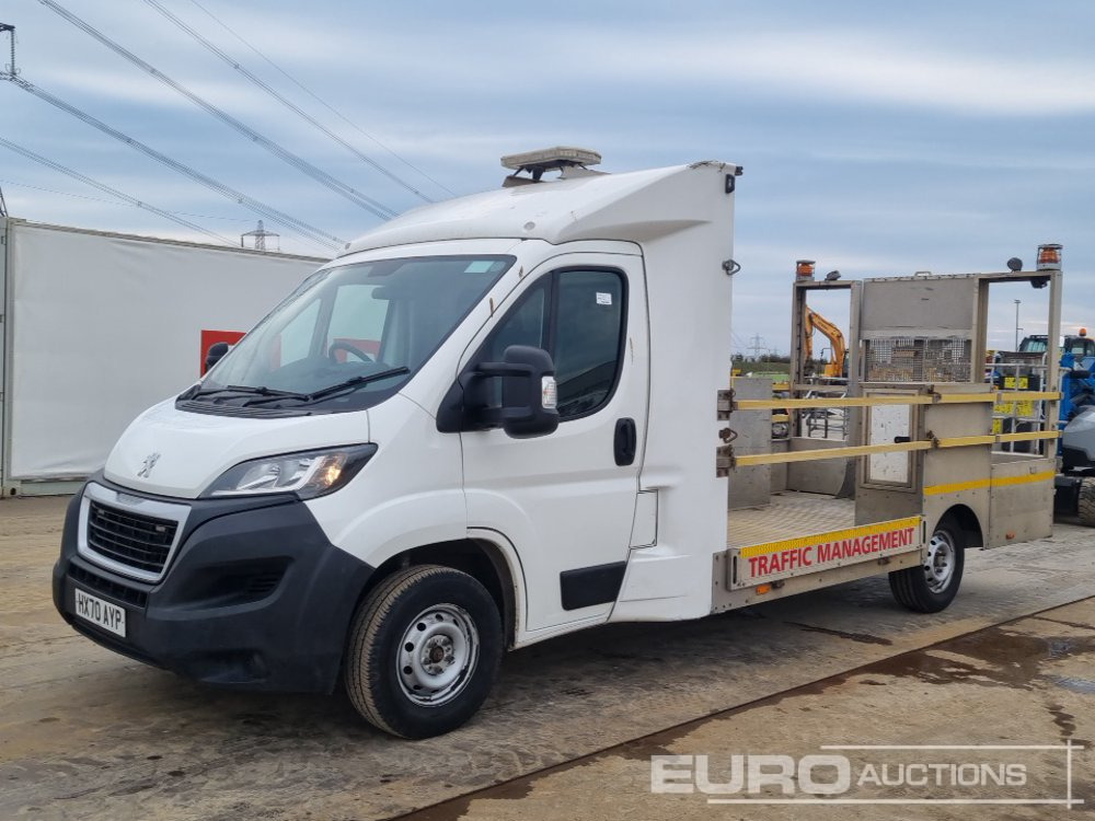 2020 Peugeot Boxer 335 - Furgoneta caja abierta: foto 1 2020 Peugeot Boxer 335 - Furgoneta caja abierta: foto 1