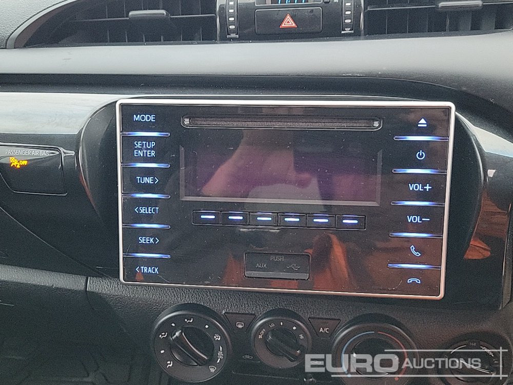 Pick-up 2020 Toyota Hilux Active: foto 33