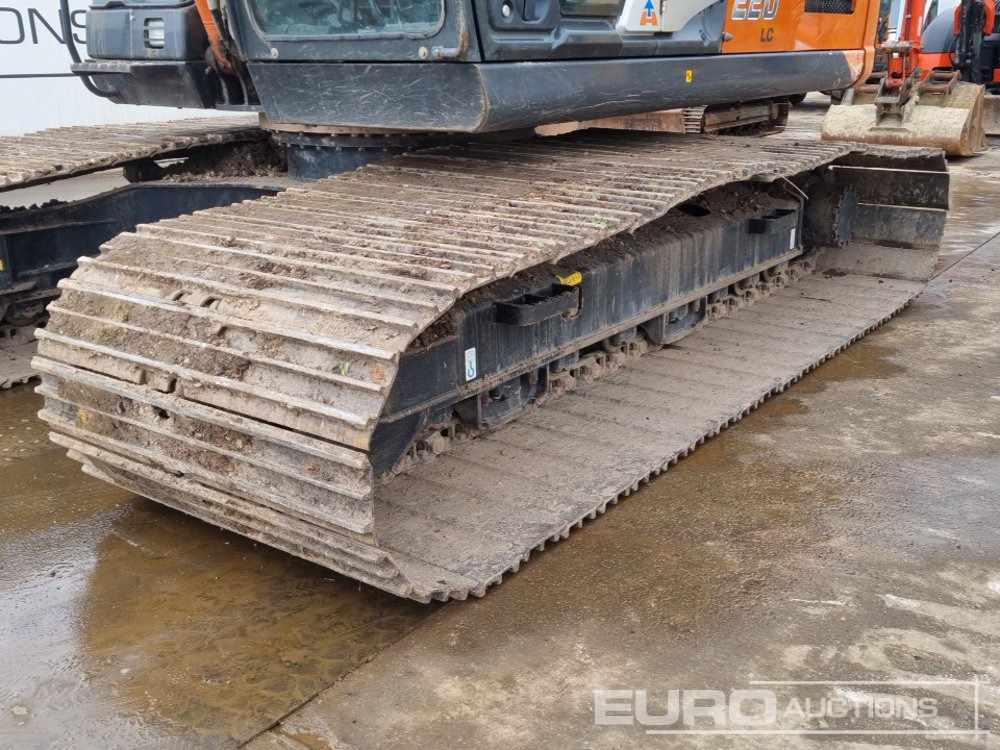 Excavadora de cadenas 2022 Hitachi ZX220LC: foto 22