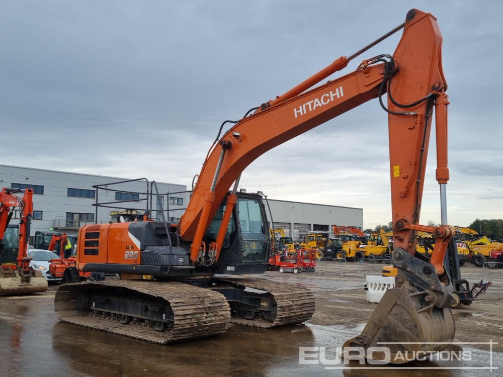 Excavadora de cadenas 2022 Hitachi ZX220LC: foto 16