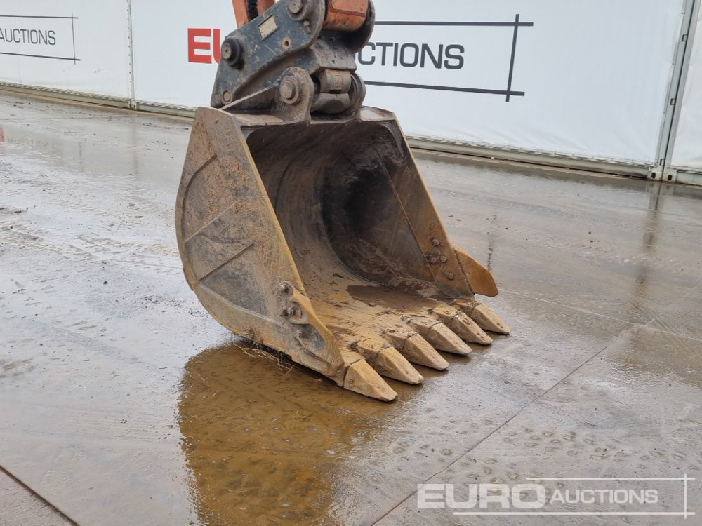 Excavadora de cadenas 2022 Hitachi ZX220LC: foto 42