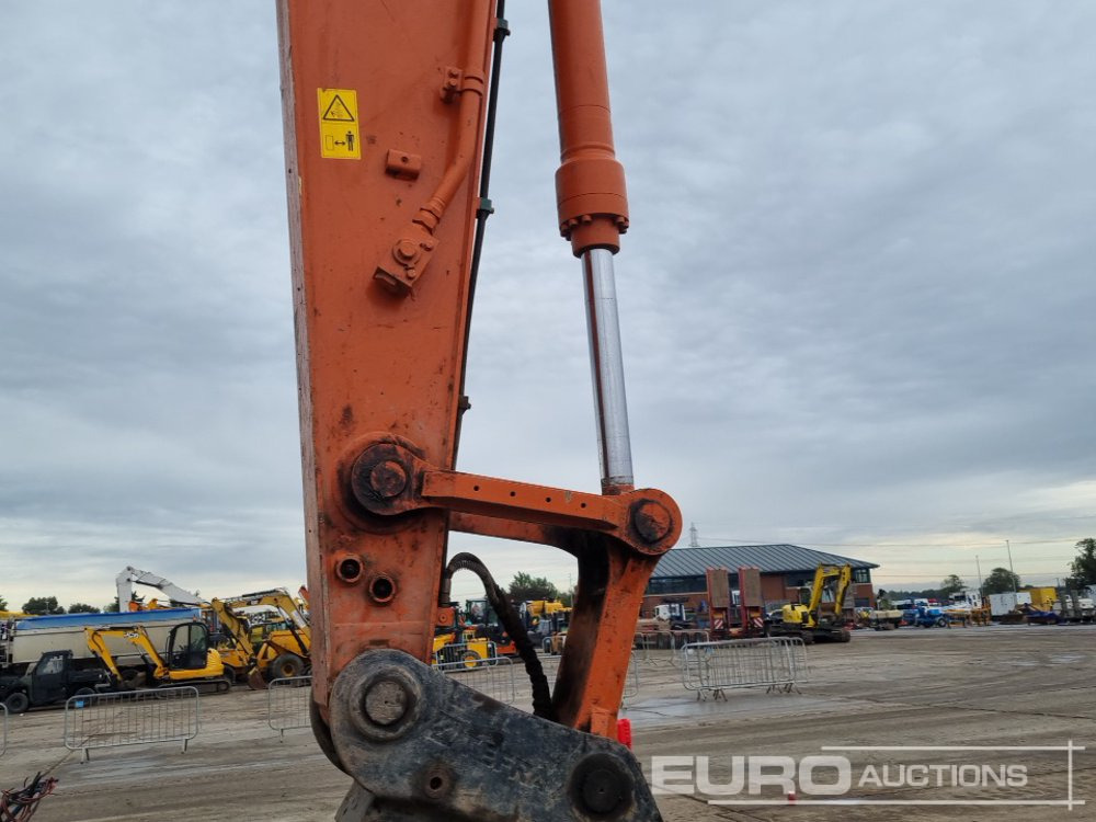 Excavadora de cadenas 2022 Hitachi ZX220LC: foto 50