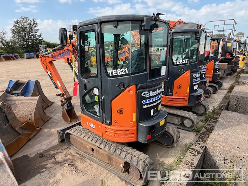 2022 Hitachi ZX26U-6 YLR - Miniexcavadora: foto 2 2022 Hitachi ZX26U-6 YLR - Miniexcavadora: foto 2