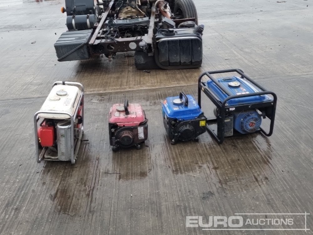 230Volt Generator, Single Cylinder Engine (4 of) - Generador industriale: foto 4 230Volt Generator, Single Cylinder Engine (4 of) - Generador industriale: foto 4