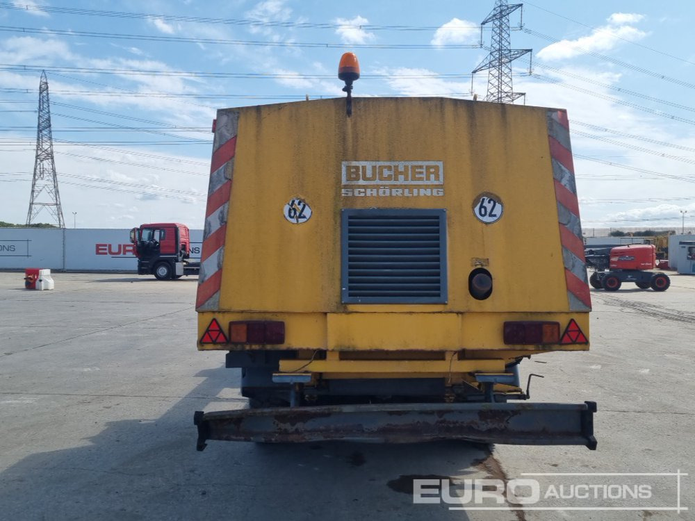 Bucher Schorling P21 Single Axle Runway Sweeper, Snow Clearing Brush, Snow Blower, Dryer - Soplador de nieve: foto 4 Bucher Schorling P21 Single Axle Runway Sweeper, Snow Clearing Brush, Snow Blower, Dryer - Soplador de nieve: foto 4