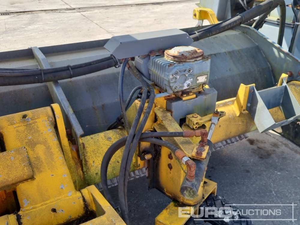 Soplador de nieve Bucher Schorling P21 Single Axle Runway Sweeper, Snow Clearing Brush, Snow Blower, Dryer: foto 29
