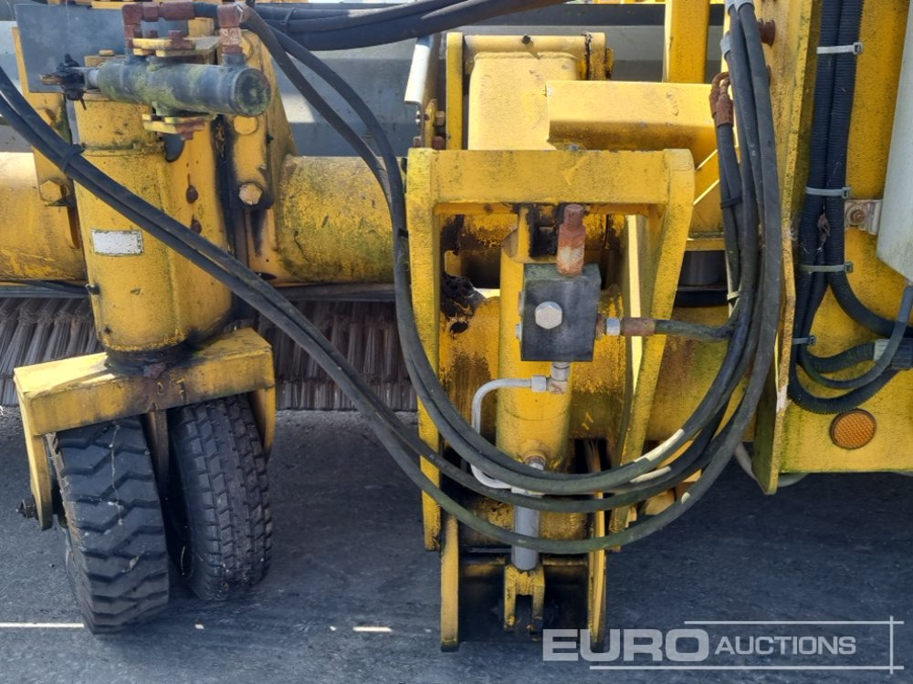 Soplador de nieve Bucher Schorling P21 Single Axle Runway Sweeper, Snow Clearing Brush, Snow Blower, Dryer: foto 26
