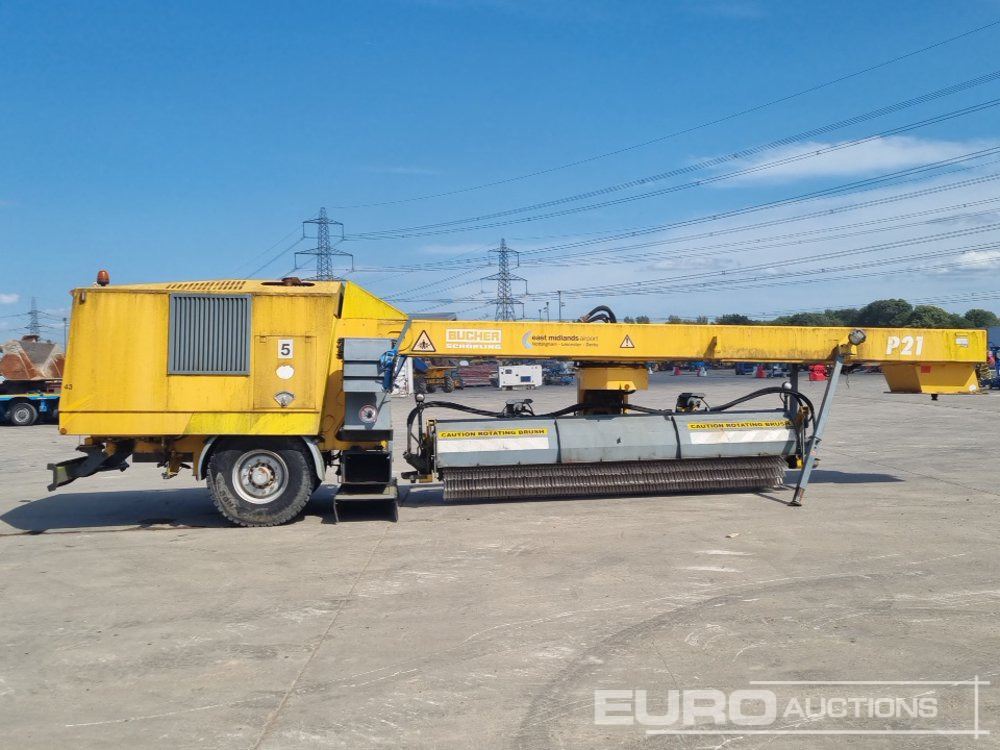 Soplador de nieve Bucher Schorling P21 Single Axle Runway Sweeper, Snow Clearing Brush, Snow Blower, Dryer: foto 6