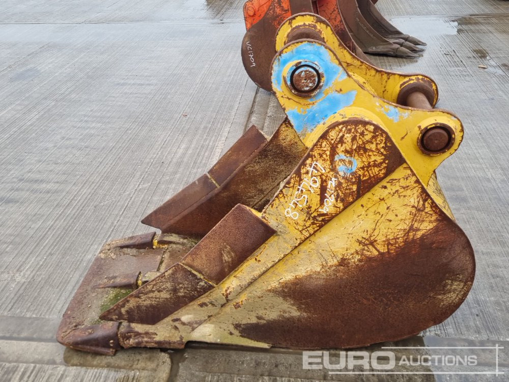 CAT 24" Digging Bucket 65mm Pin to suit 13 Ton Excavator - Cazo: foto 2 CAT 24" Digging Bucket 65mm Pin to suit 13 Ton Excavator - Cazo: foto 2