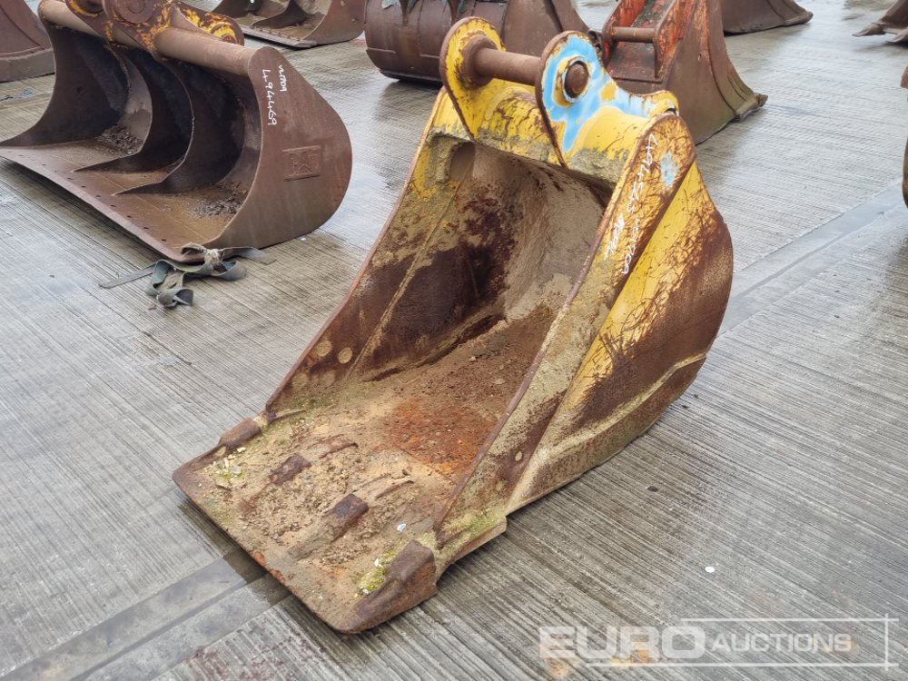 CAT 28" Digging Bucket 65mm Pin to suit 13 Ton Excavator - Cazo: foto 1 CAT 28" Digging Bucket 65mm Pin to suit 13 Ton Excavator - Cazo: foto 1