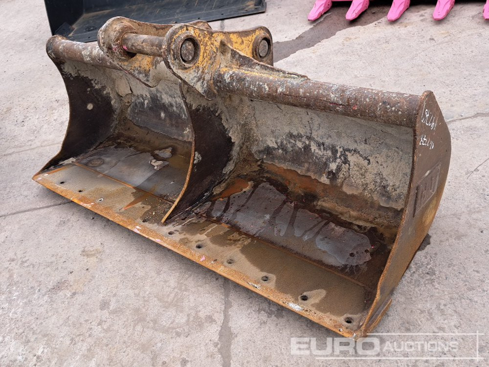 CAT 72" Ditching Bucket 65mm Pin to suit 13 Ton Excavator - Cazo: foto 1 CAT 72" Ditching Bucket 65mm Pin to suit 13 Ton Excavator - Cazo: foto 1